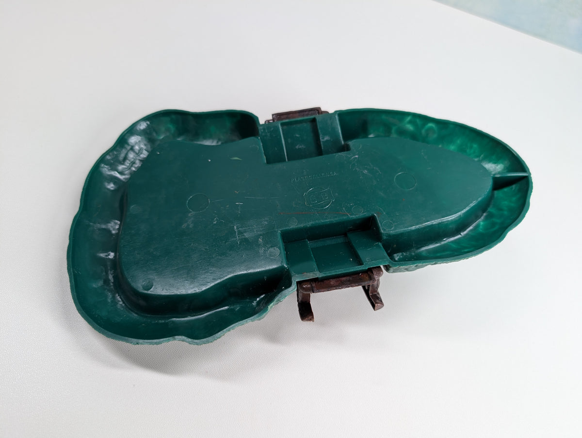 USED Bachmann Plasticville HO Scale Bridge & Pond