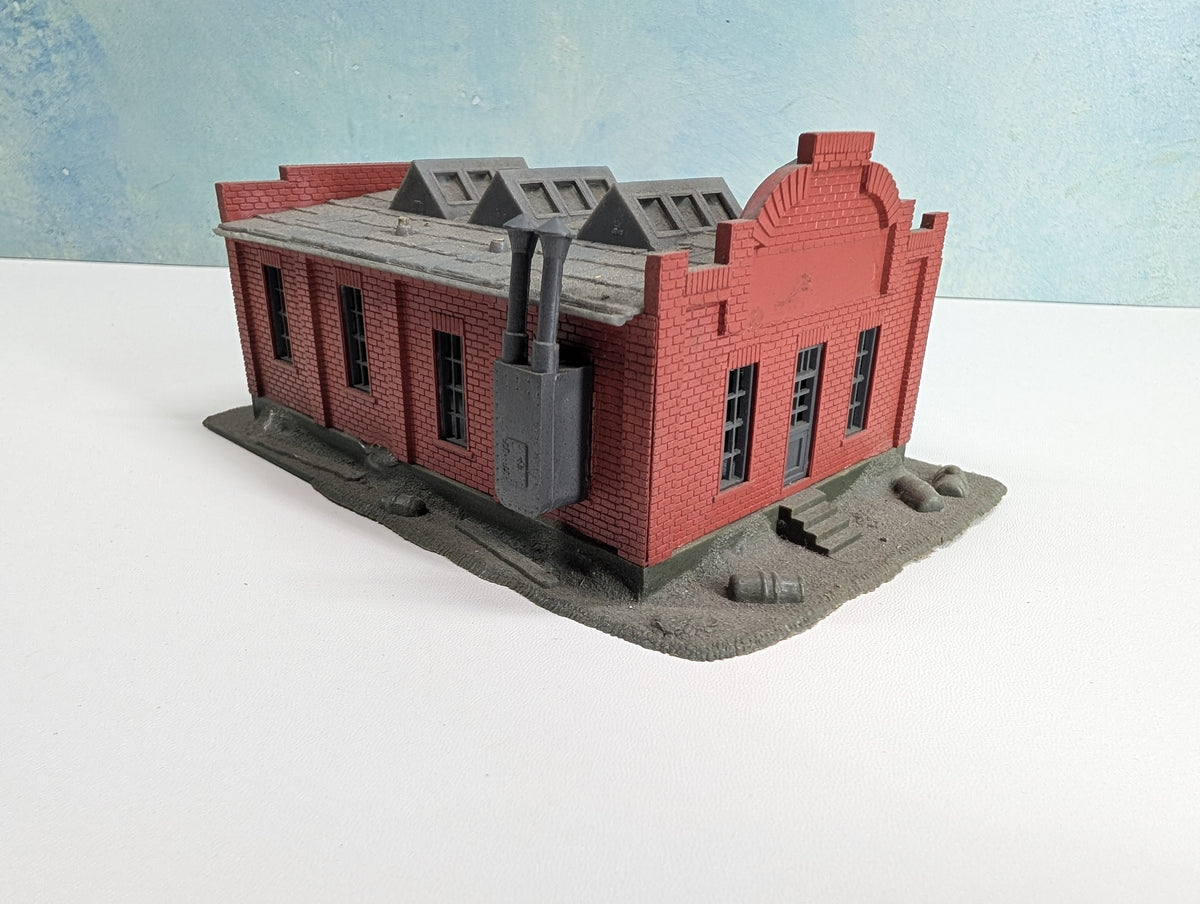 USED Pola HO Scale Brick Warehouse