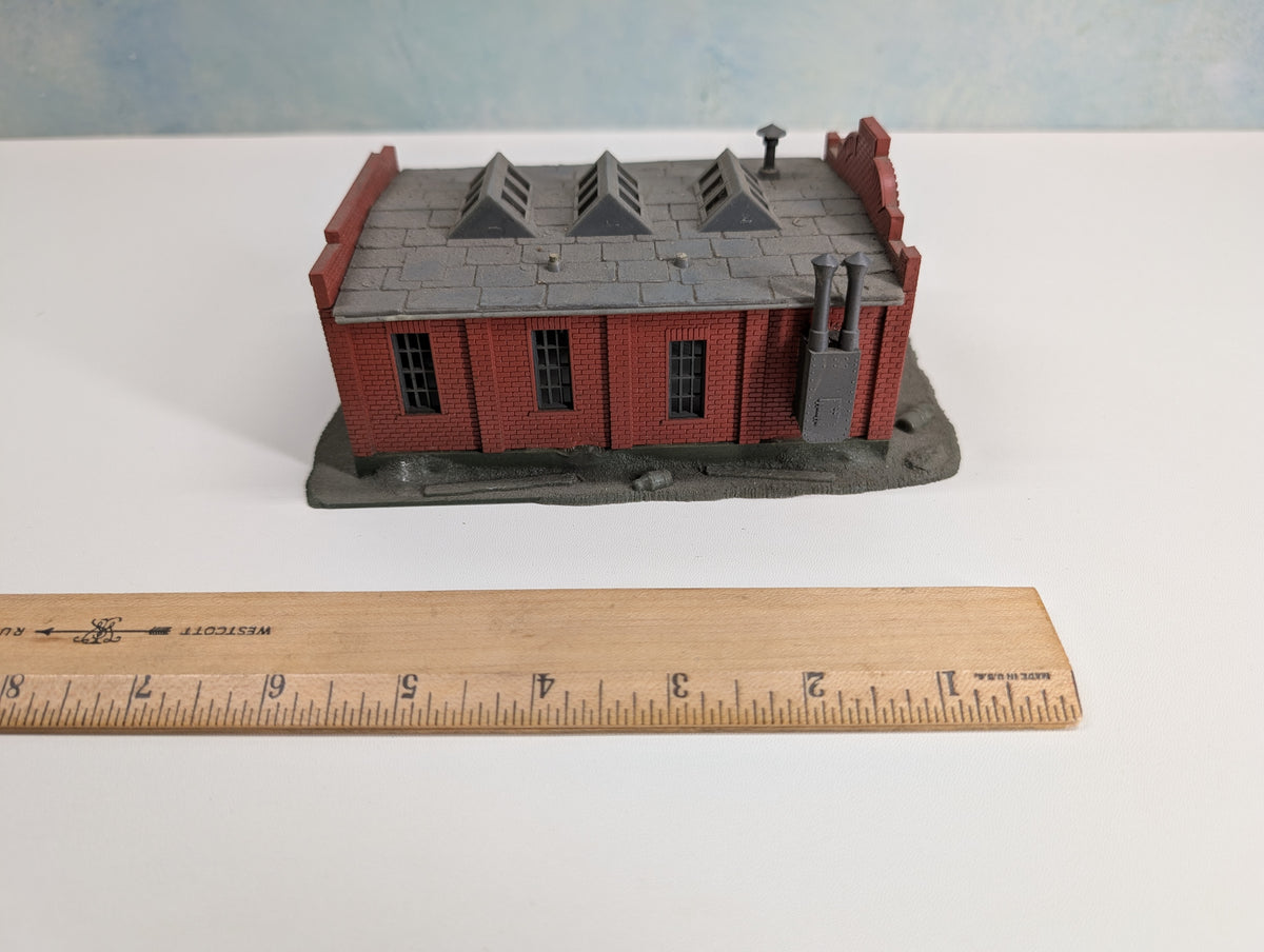 USED Pola HO Scale Brick Warehouse