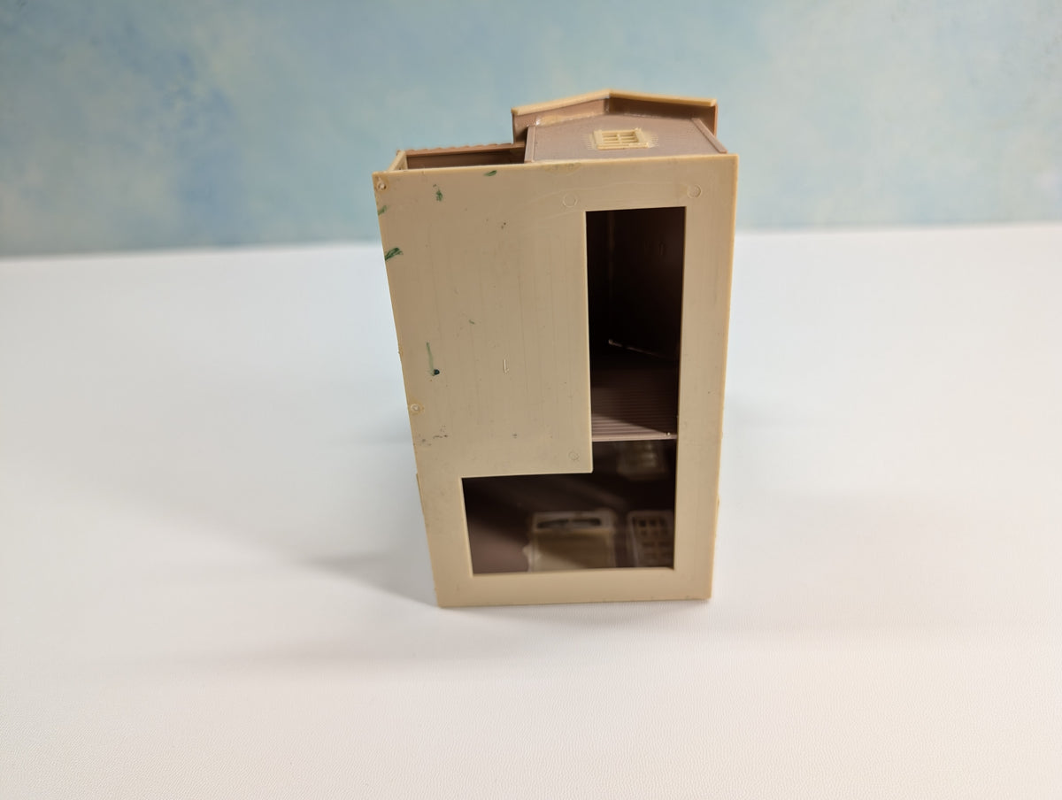 USED HO Scale Packing House