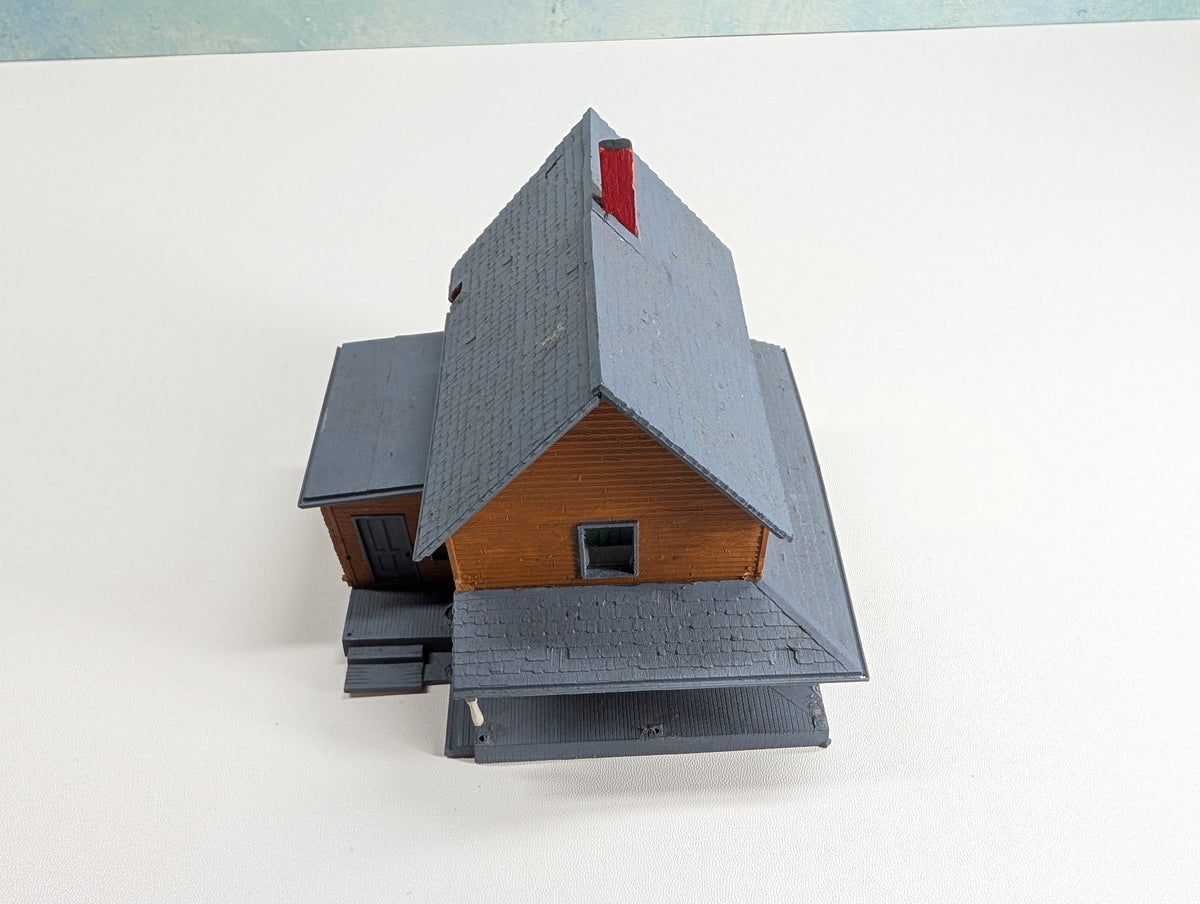 USED Revell HO Scale Farm House
