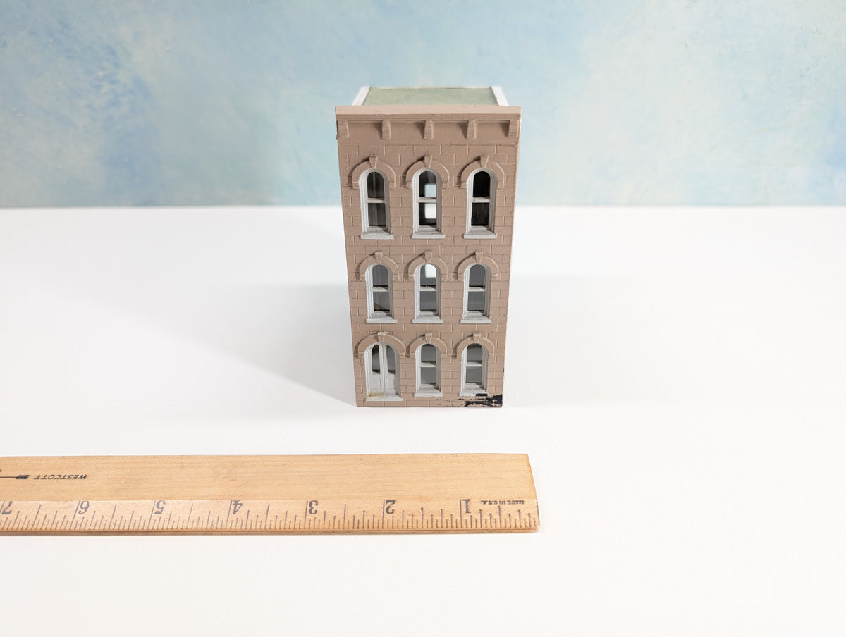 USED HO Scale Brick Storefront