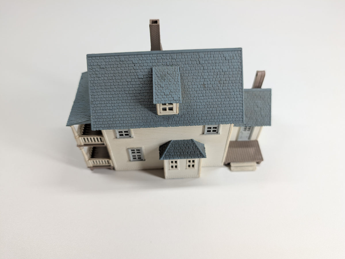 USED HO Scale Light Gray and Blue Home