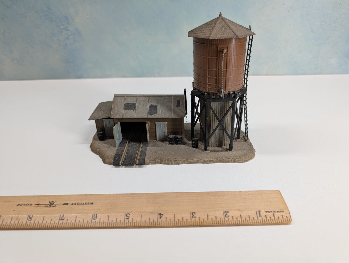 USED HO Scale Speeder Shed with Water Tower