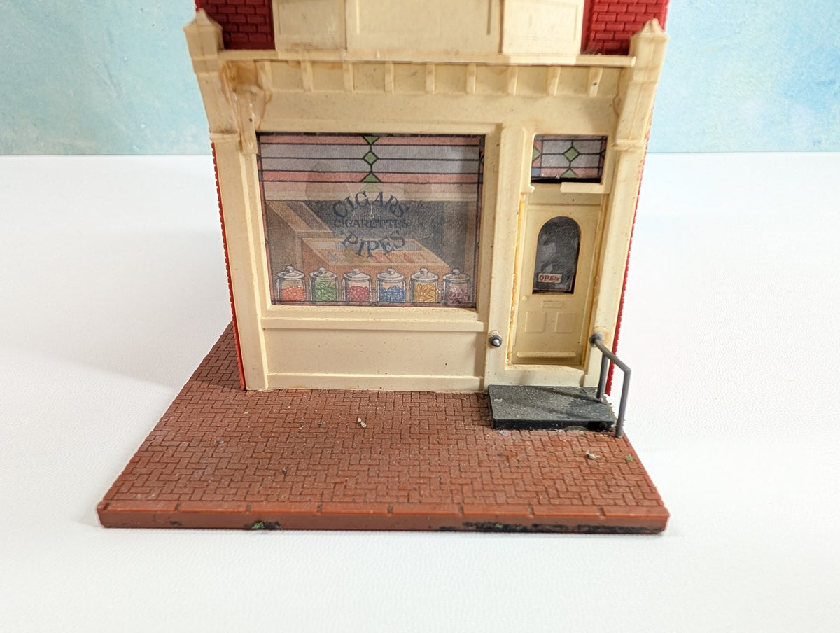 USED HO Scale Cigar Shop, Brick Storefront