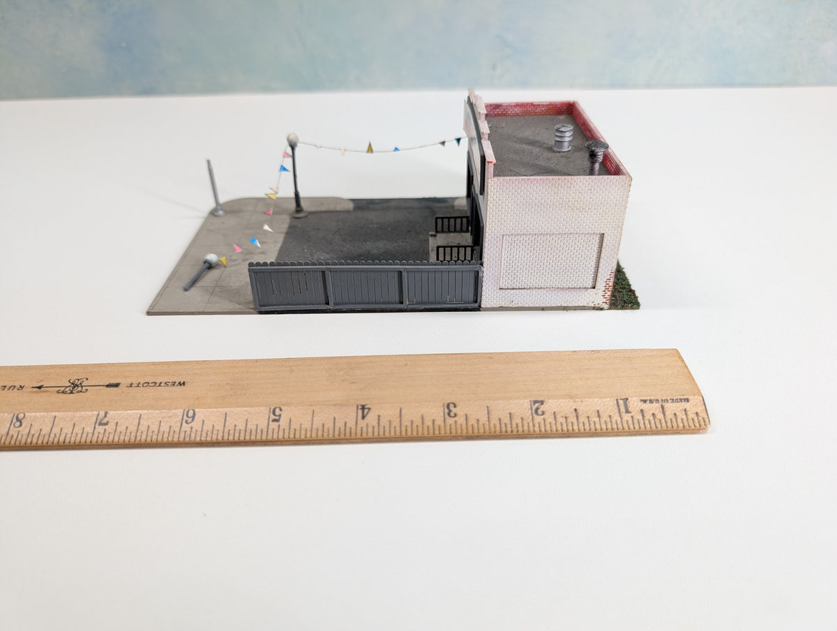USED Tyco HO Scale Honest Sam's Used Cars, Car Dealership