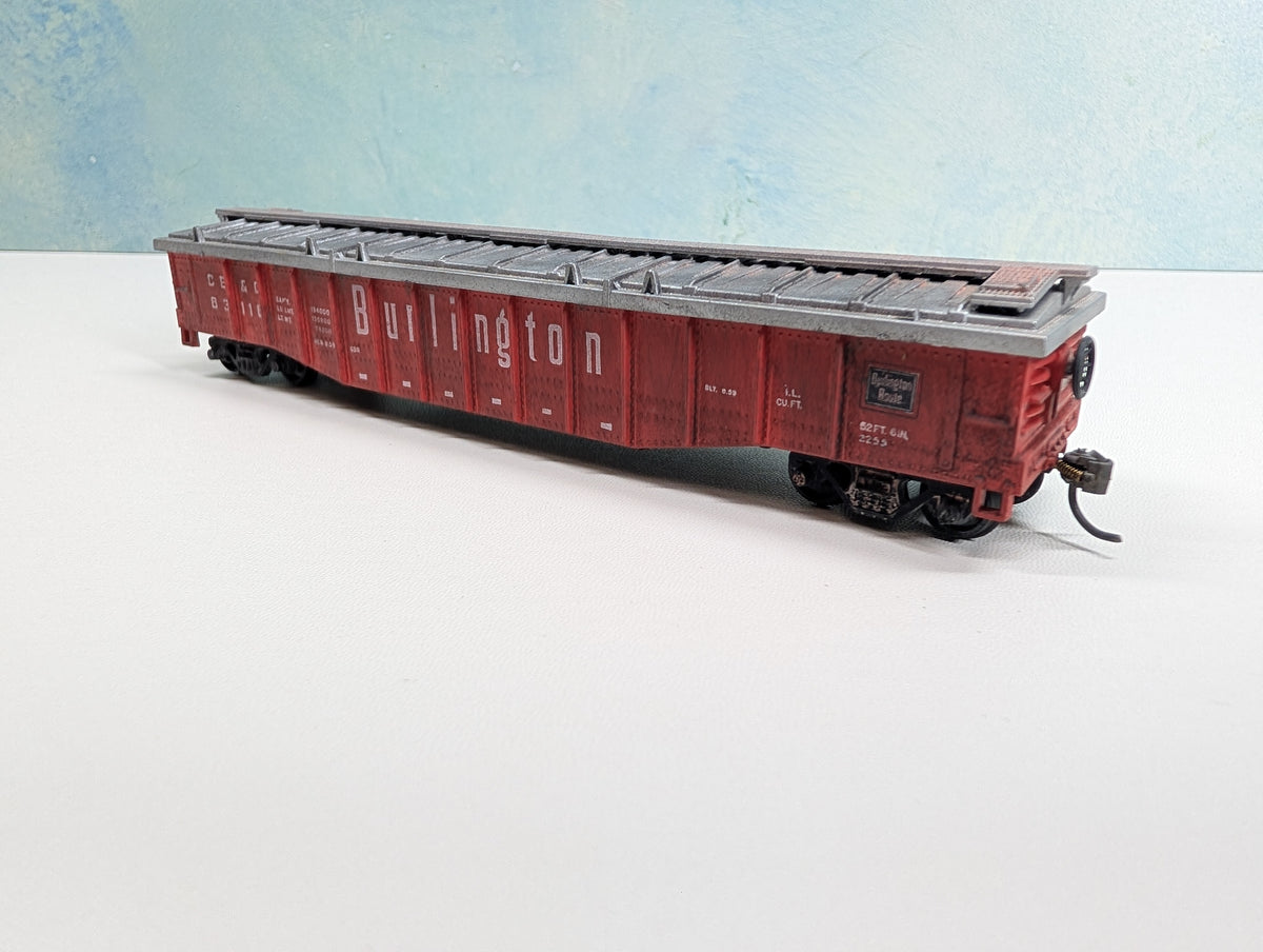 USED Athearn HO Scale 50' Covered Gondola Burlington CB&Q #83116 Weathered