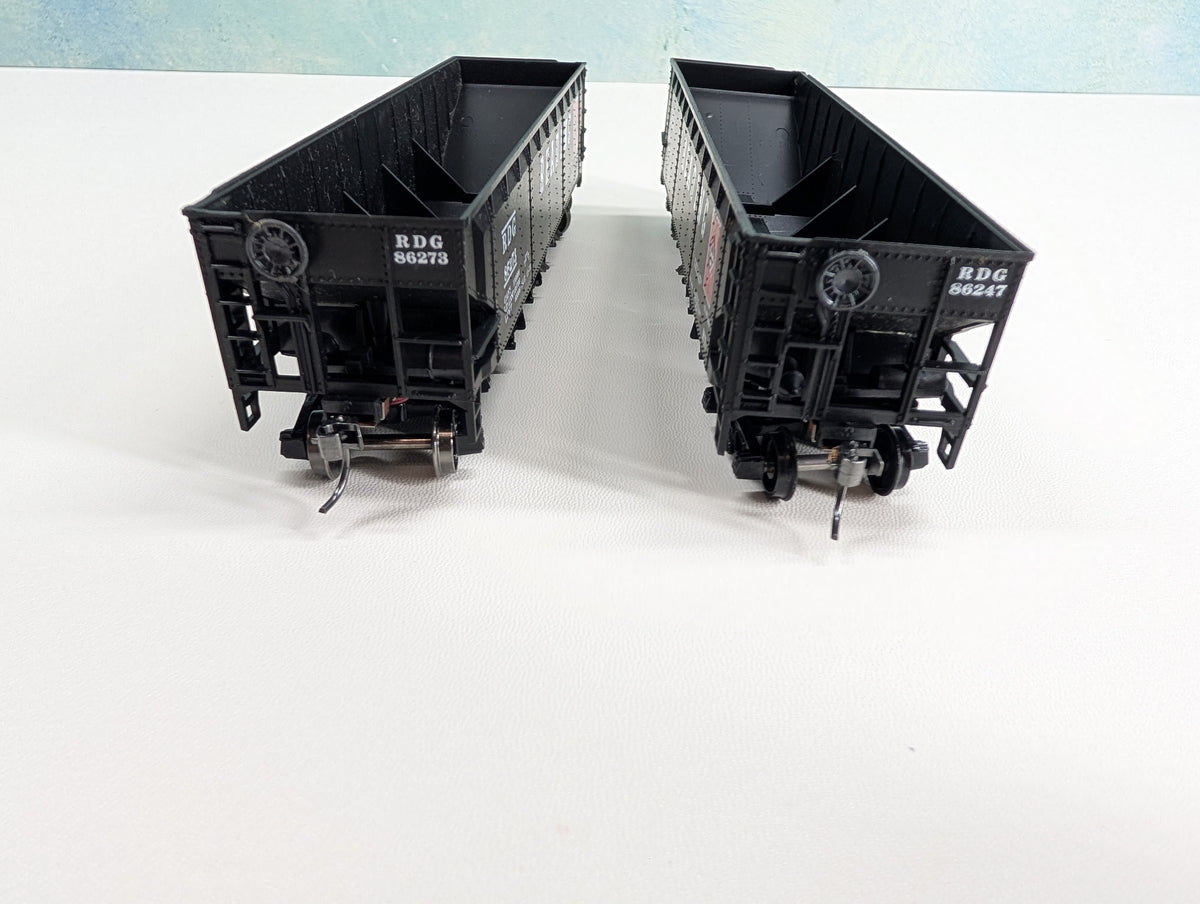 USED Athearn HO Scale Quad Hoppers Reading RDG #86273, 86247 Bev-Bel (2 pcs)