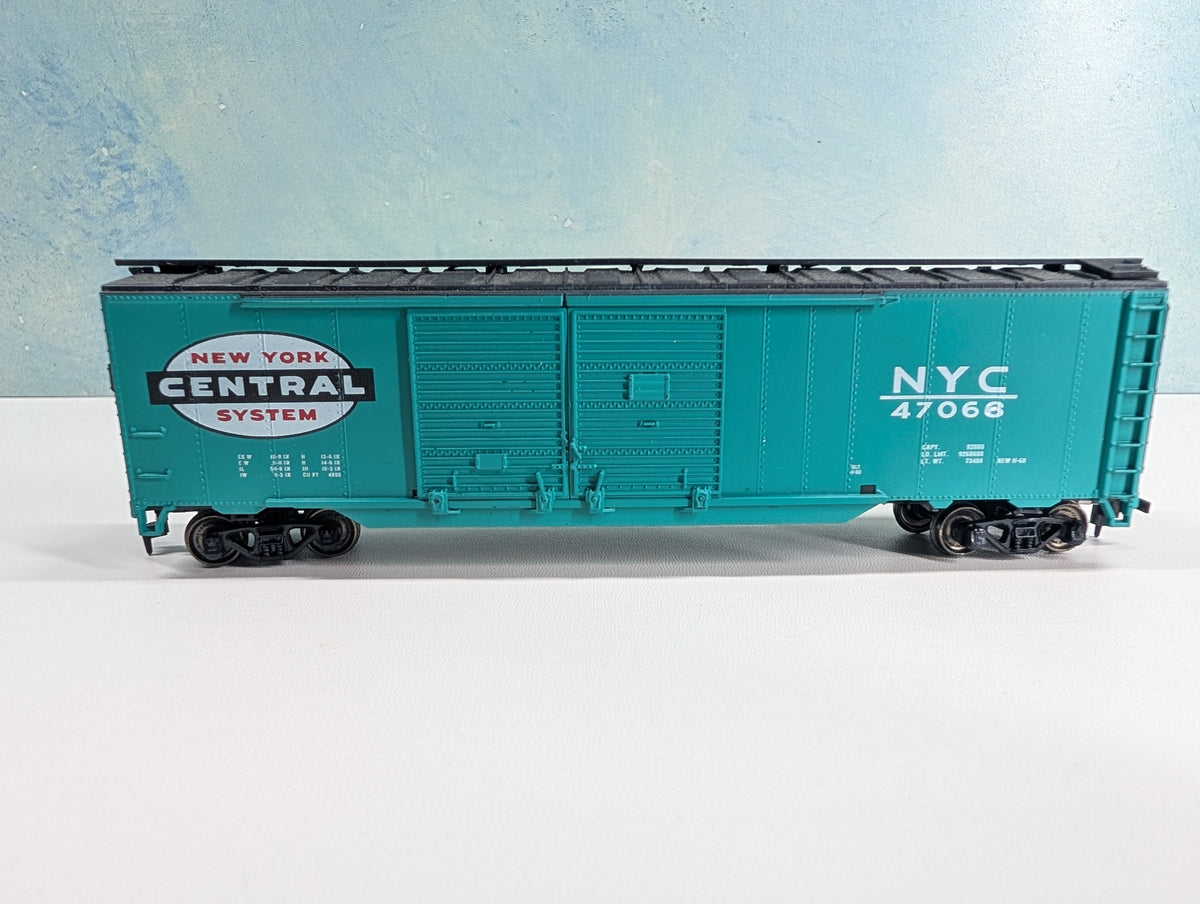 USED Athearn HO Scale 50' DD Box Car New York Central NYC #47068 Metal Wheels