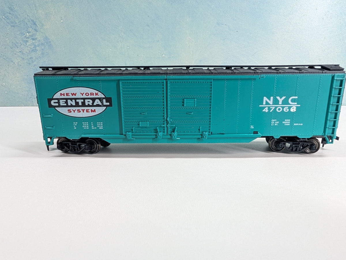 USED Athearn HO Scale 50' DD Box Car New York Central NYC #47068 Metal Wheels