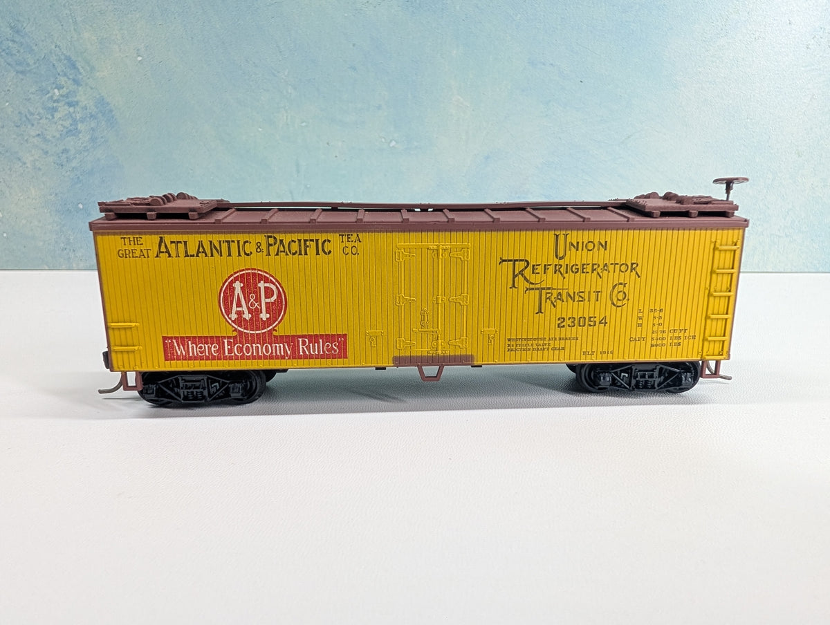 USED TRAIN MINIATURE HO Scale 40' Wood Reefer A&P Tea Co. #23054