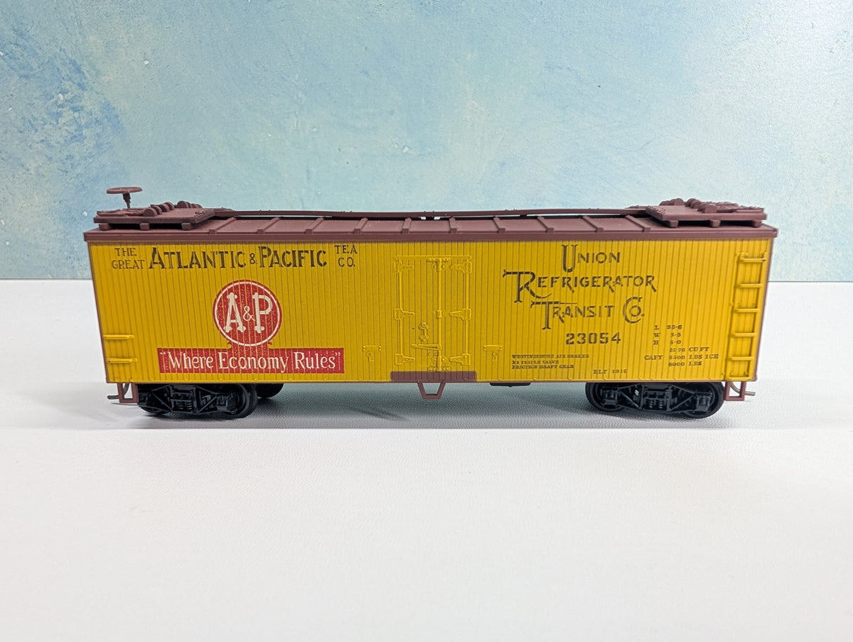 USED TRAIN MINIATURE HO Scale 40' Wood Reefer A&P Tea Co. #23054