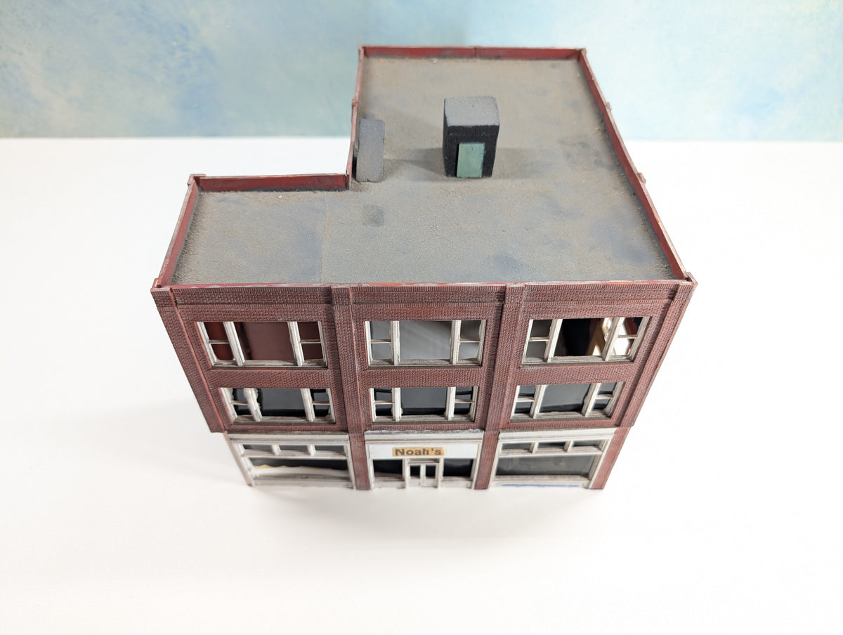 USED DPM HO Scale Large Brick Storefronts / Warehouse