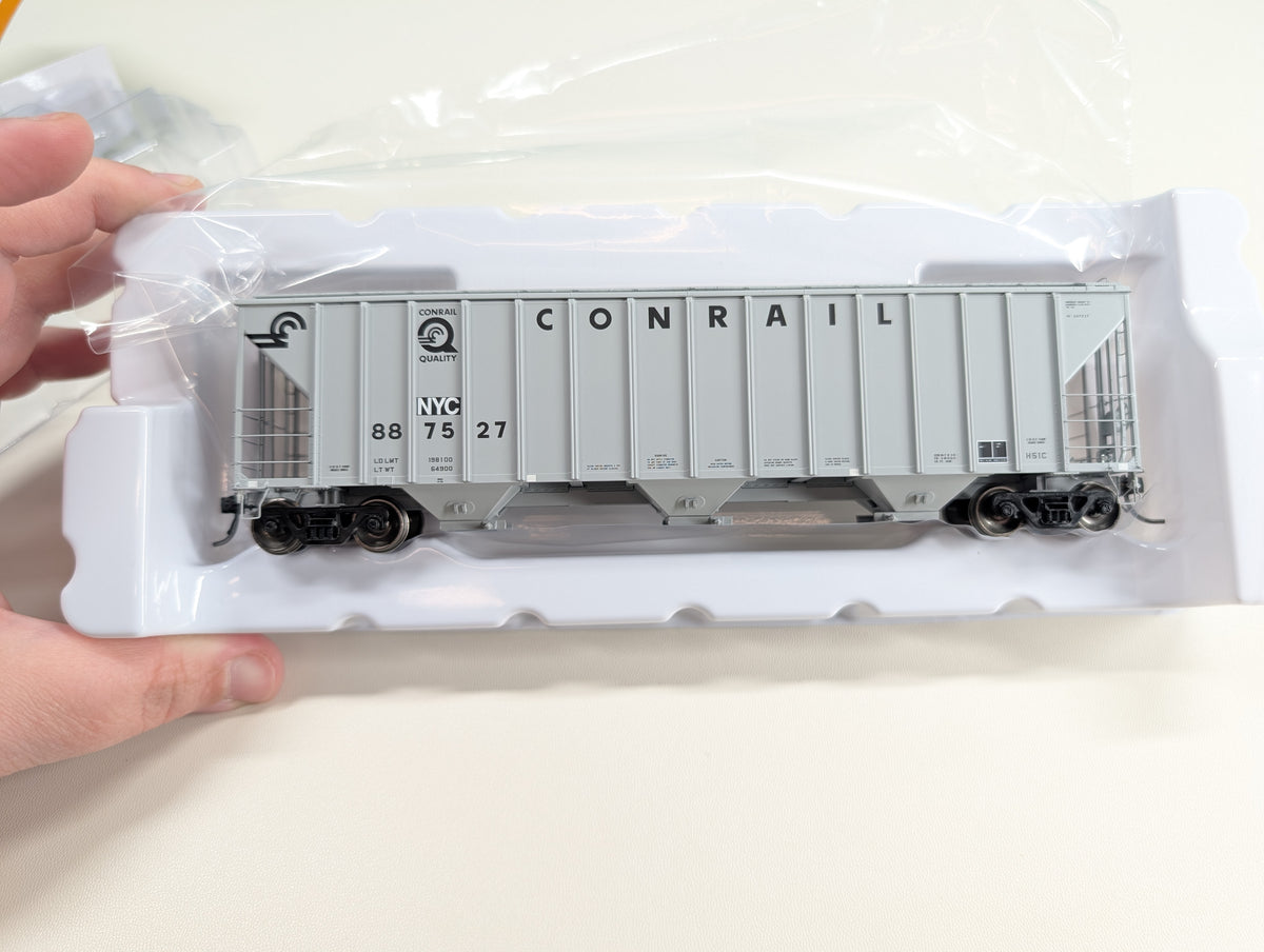 Tangent #28062-02 HO Scale 4600 Covered Hopper CSX NYC #887527 EX-Conrail, Metal Wheels