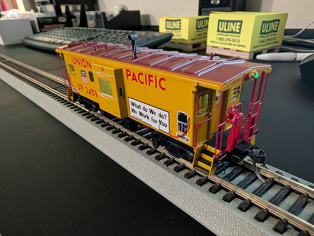Tangent #60416-02 HO Scale ICC Rock Island Bay Window Caboose Union Pacific UP #24599 1981+, R/G Lights