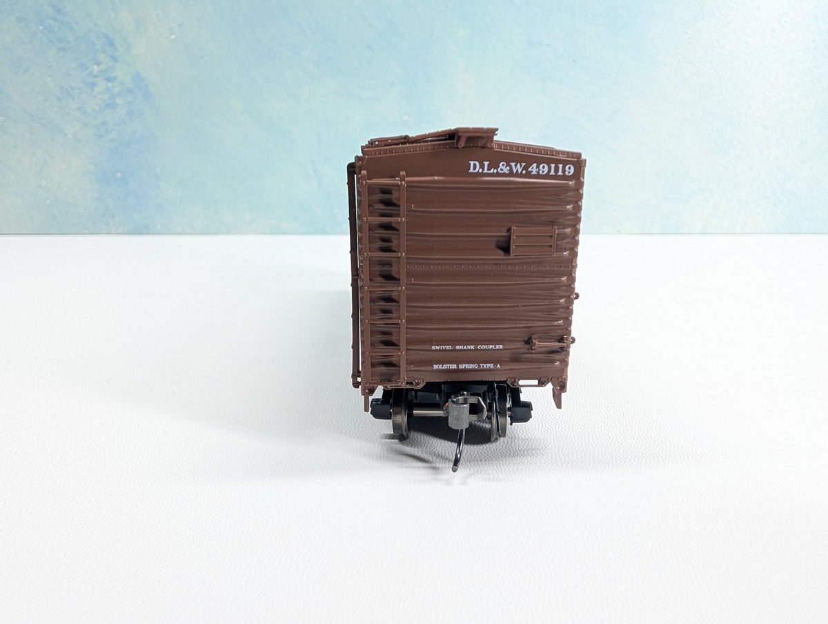 Intermountain HO Scale 40' Box Car Delaware, Lackawanna & Western Railroad DL&W #49119 Metal Wheels