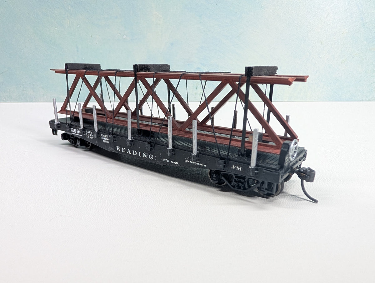 USED Athearn HO Scale Flat Car w/ Custom Load Reading RDG #8990 Metal Wheels