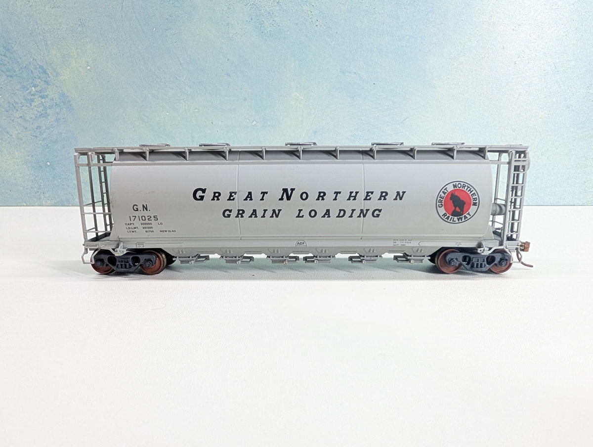 USED Atlas HO Scale 6-Bay Cylindrical Covered Hopper Great Northern GN #171025 Metal Wheels