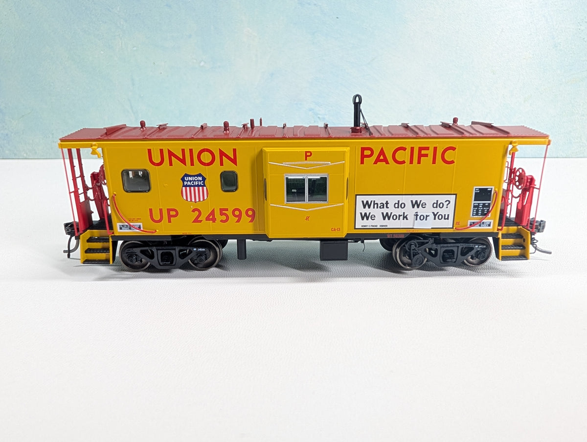Tangent #60416-02 HO Scale ICC Rock Island Bay Window Caboose Union Pacific UP #24599 1981+, R/G Lights