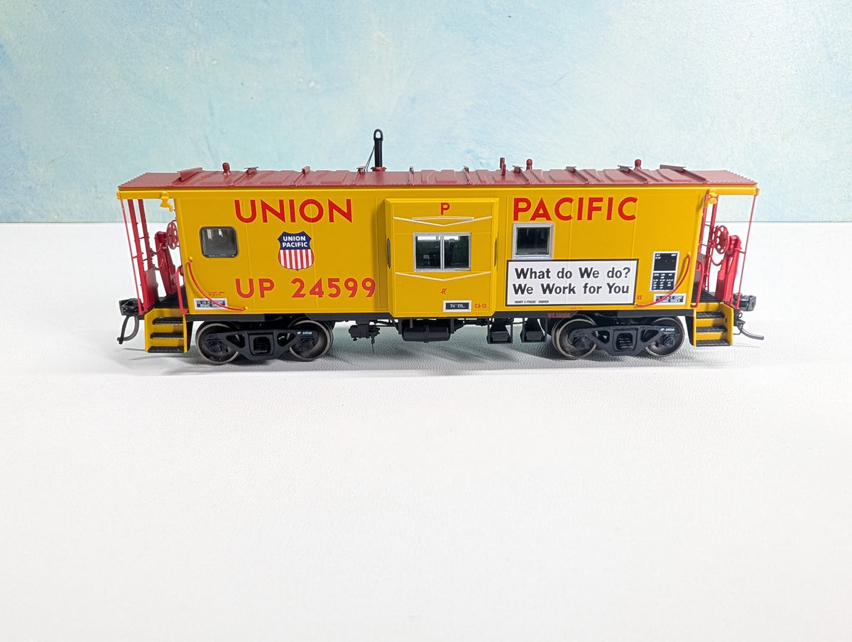 Tangent #60416-02 HO Scale ICC Rock Island Bay Window Caboose Union Pacific UP #24599 1981+, R/G Lights