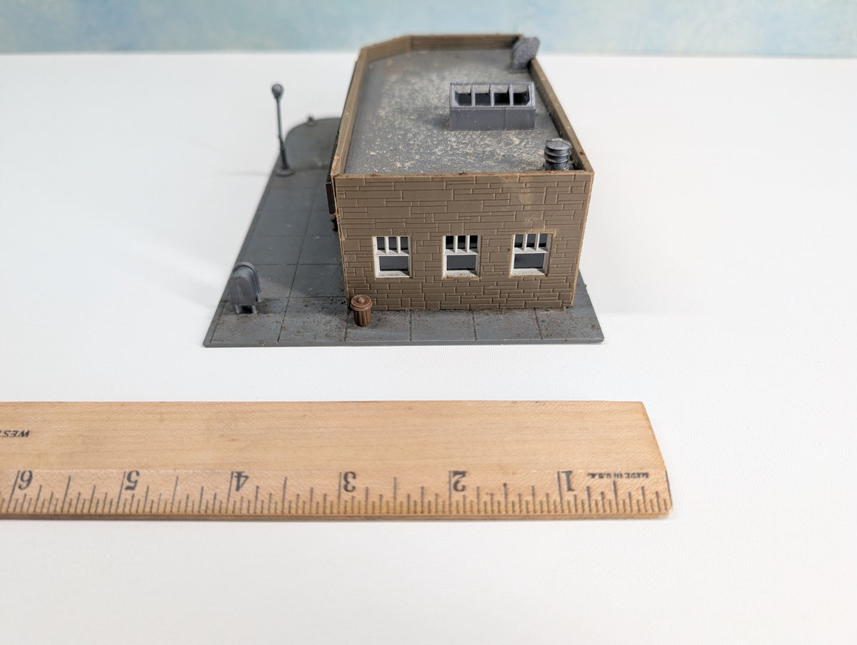 USED Tyco HO Scale Doug's Drug Store
