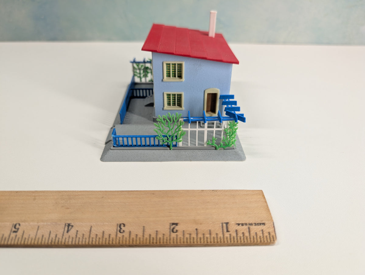 USED Hoffmann HO Scale 2 Family Apartment Building