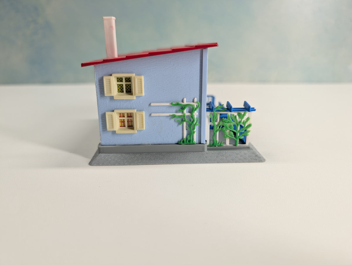 USED Hoffmann HO Scale 2 Family Apartment Building