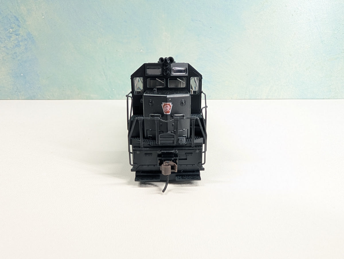 KATO #37-02A HO Scale EMD GP35 Ph 1a Diesel Locomotive Pennsylvania PRR #2308 DB - Runs Great DC
