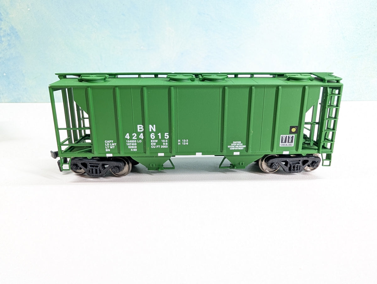 USED Atlas 1802 HO Scale PS-2 Covered Hopper Burlington Northern BN #424615