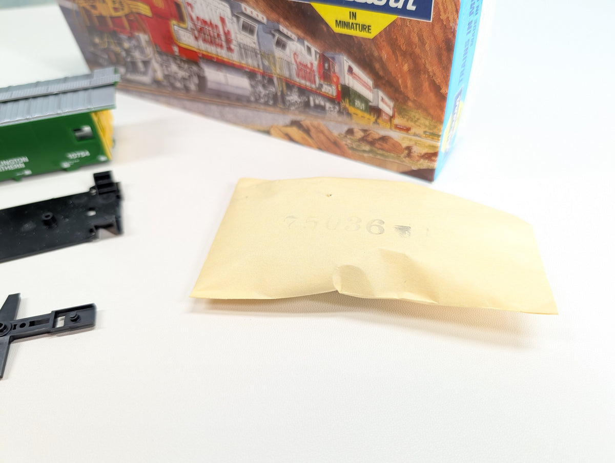 USED Athearn 5361 HO Scale Wide Vision Caboose Burlington Northern BN #10754 KIT