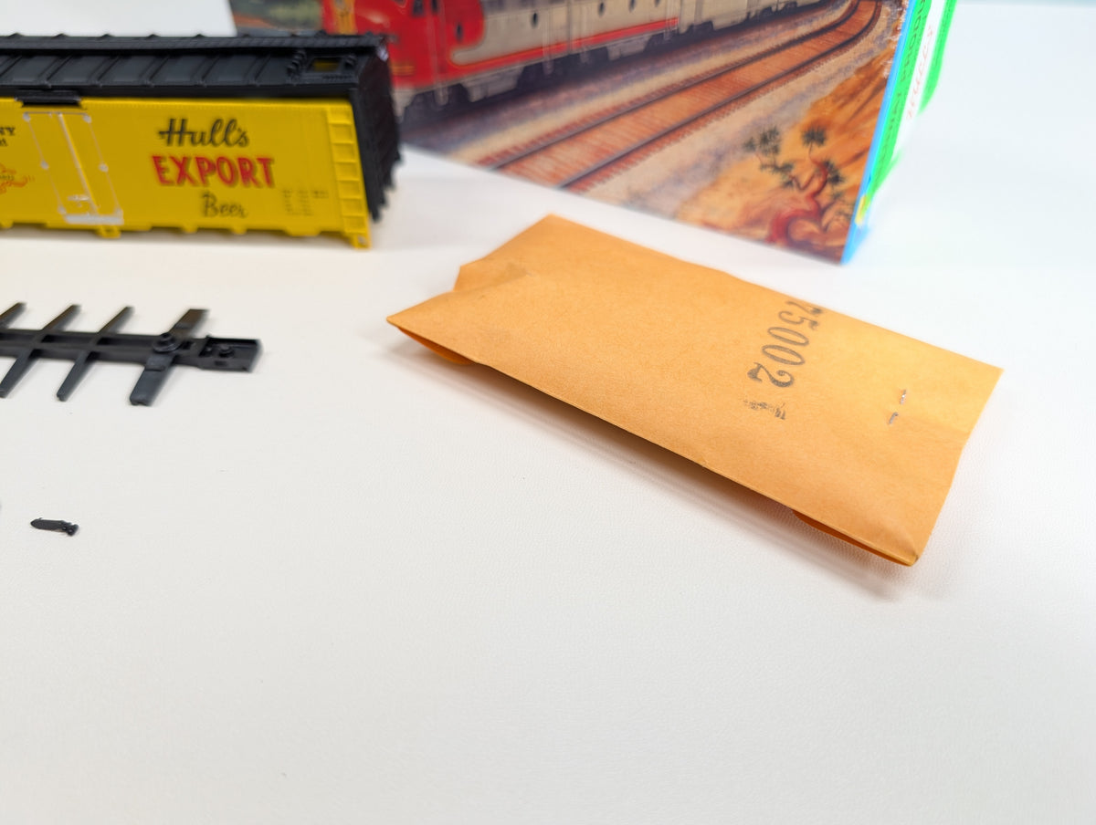 Athearn HO Scale 40' Reefer Box Car Hull's Export Beer HBCX #2853 Greenway Products Custom KIT