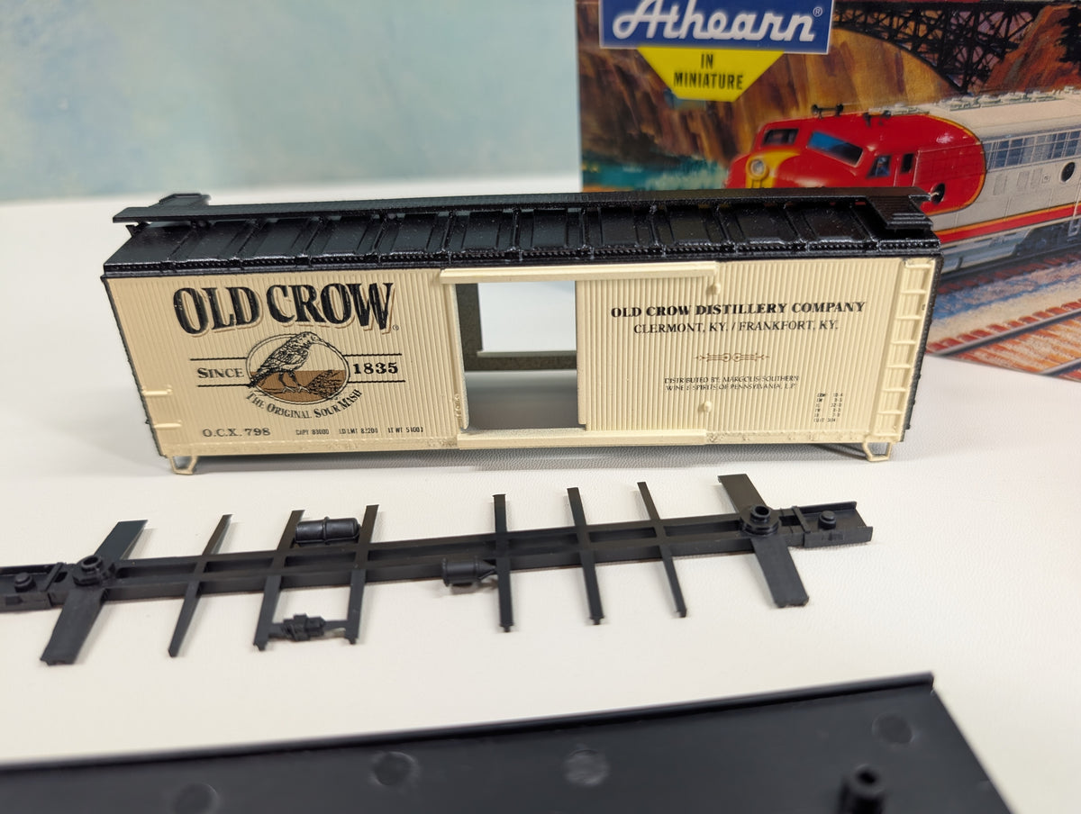 Athearn HO Scale 40' Wooden Box Car Old Crow Distillery OCX #798 Greenway Products Custom KIT