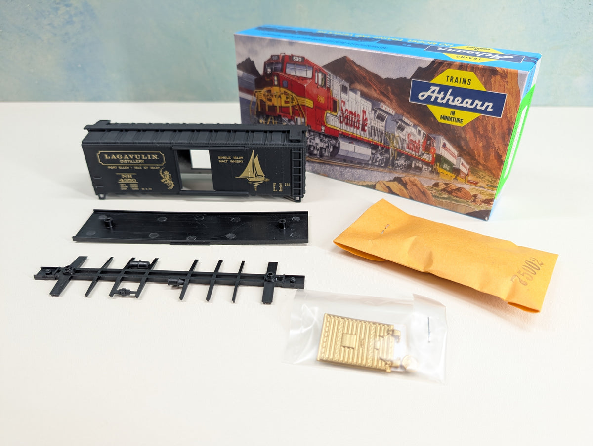 Athearn HO Scale 40' Box Car Lagavulin Distillery NH #4350 Greenway Products Custom KIT