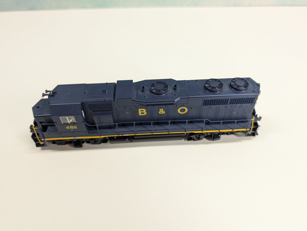 USED Atlas HO Scale GP38 Diesel Locomotive Baltimore and Ohio B&O #4811 Runs Great DC