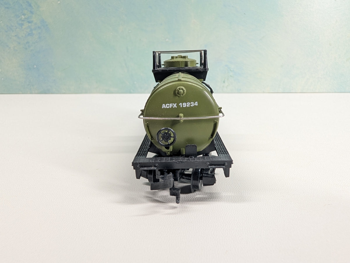 USED IHC HO Scale Tank Car BASF Wyandotte ACFX #19234