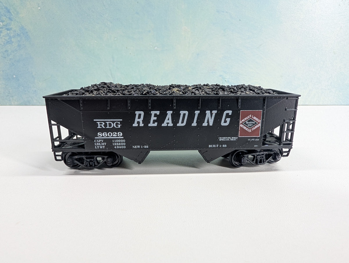 USED Athearn HO Scale Hopper w/ Coal Load Reading RDG #86029
