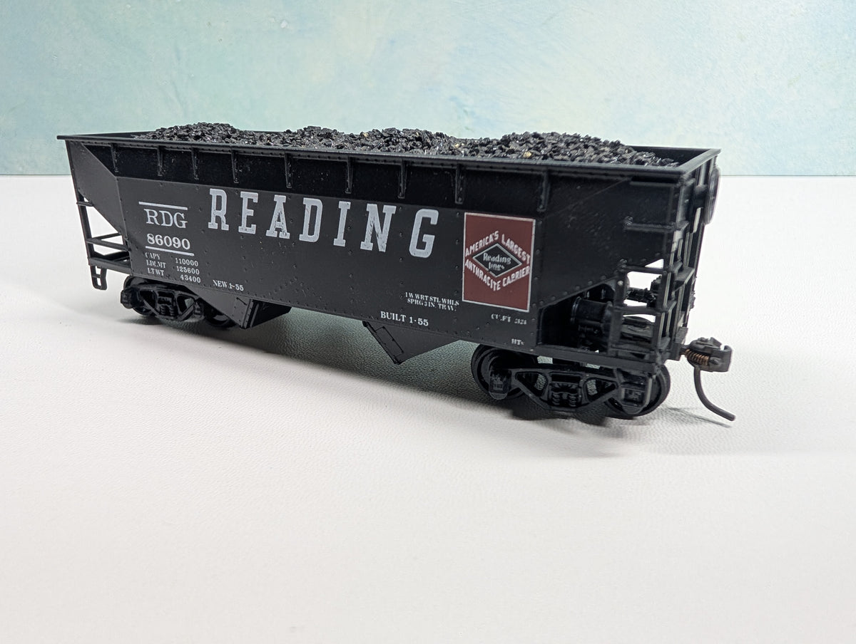 USED Athearn HO Scale Hopper w/ Coal Load Reading RDG #86090