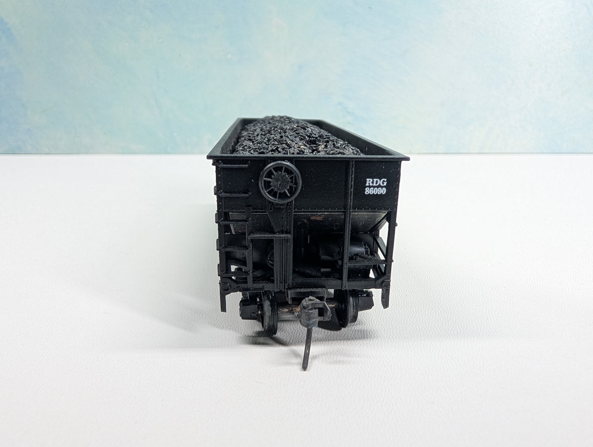 USED Athearn HO Scale Hopper w/ Coal Load Reading RDG #86090