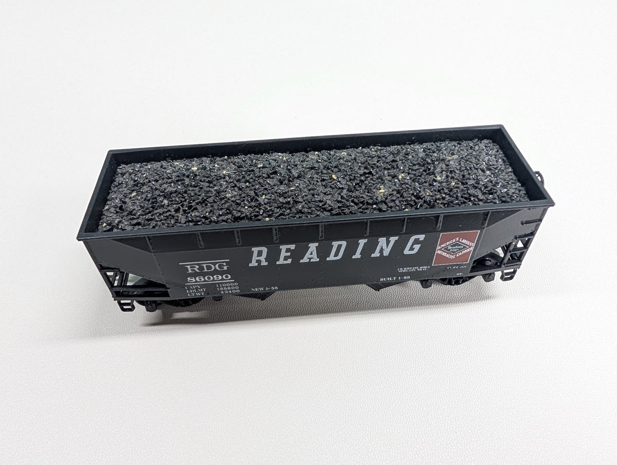 USED Athearn HO Scale Hopper w/ Coal Load Reading RDG #86090