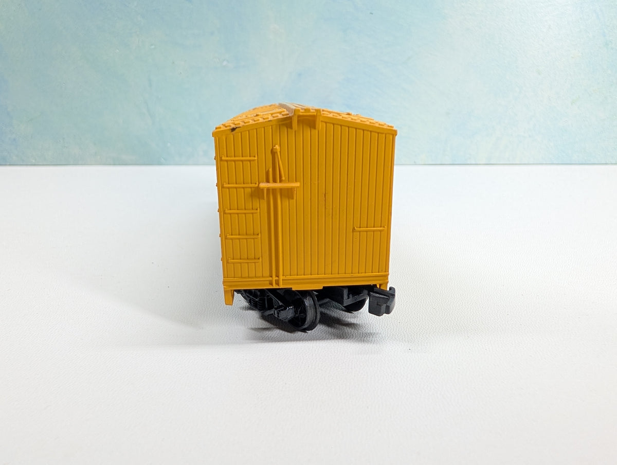 USED Life-Like HO Scale Reefer Morrell Meats MORX #9904