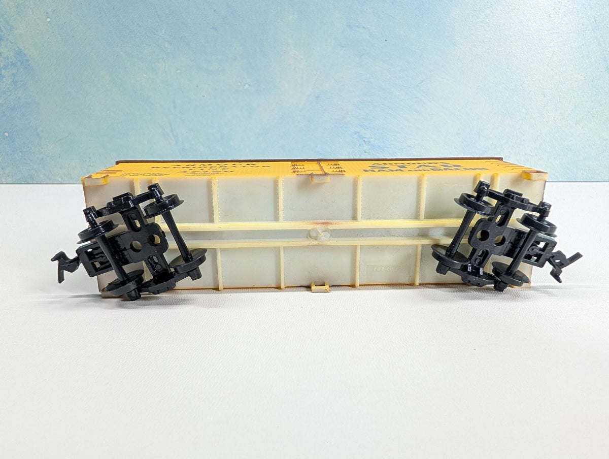 USED Life-Like HO Scale Reefer Armour's Star Ham and Bacon #37160