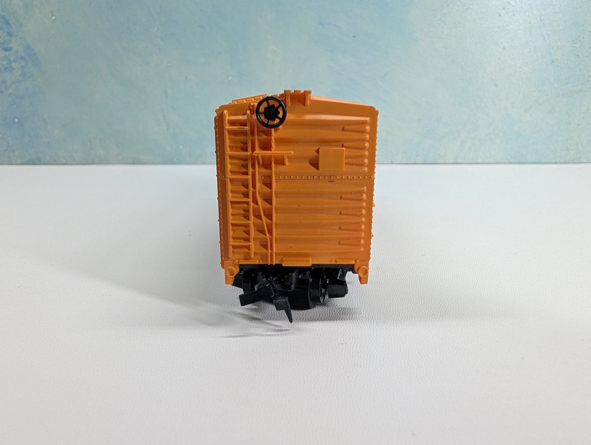 USED Tyco HO Scale 40' Box Car CP Rail CP #56767
