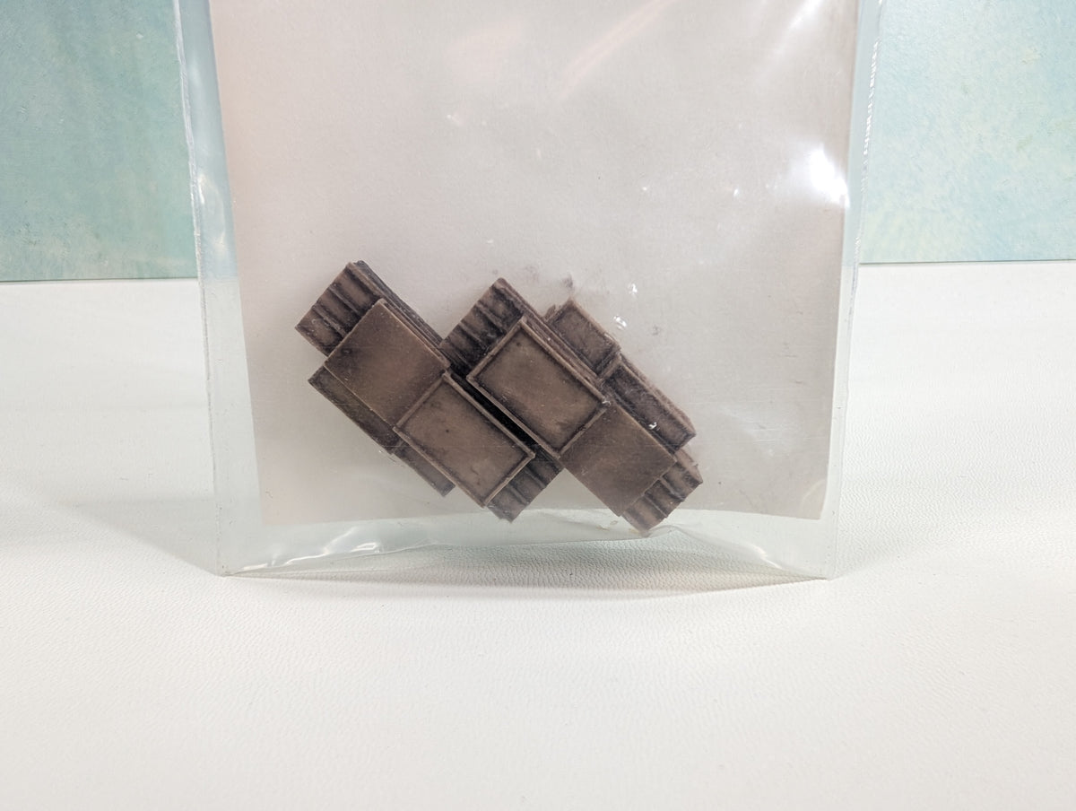 Micro-Trains 499 43 957 N Scale Crate Load (2 pcs)