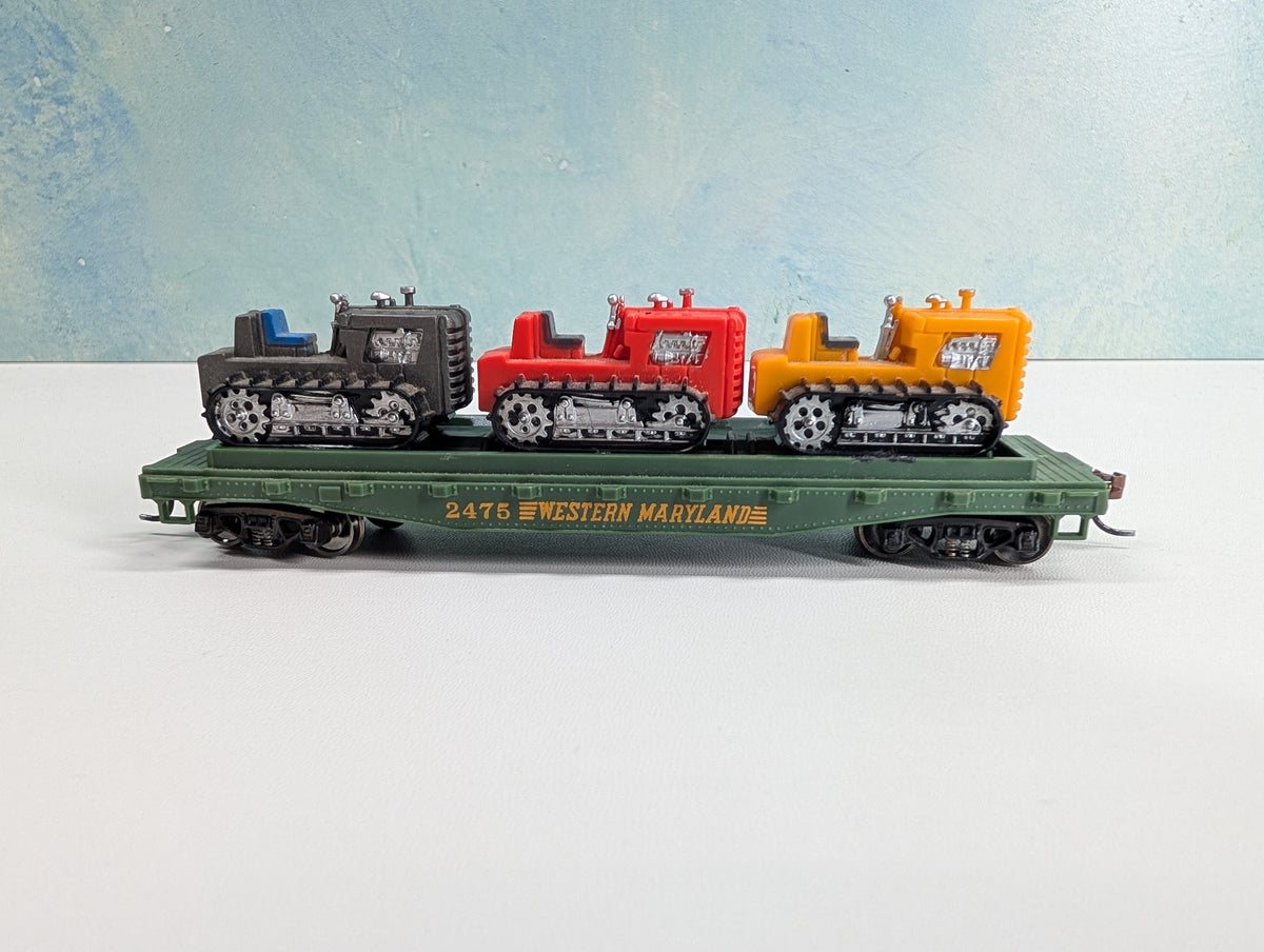 USED Mantua HO Scale Flat Car w/ Tractor Loads Western Maryland #2475