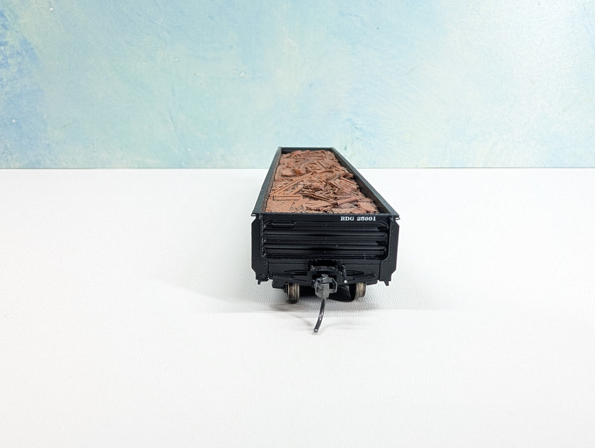 USED Tangent HO Scale Bethlehem 70T Drop End Gondola w/ Scrap Load Reading RDG #25901 Metal Wheels
