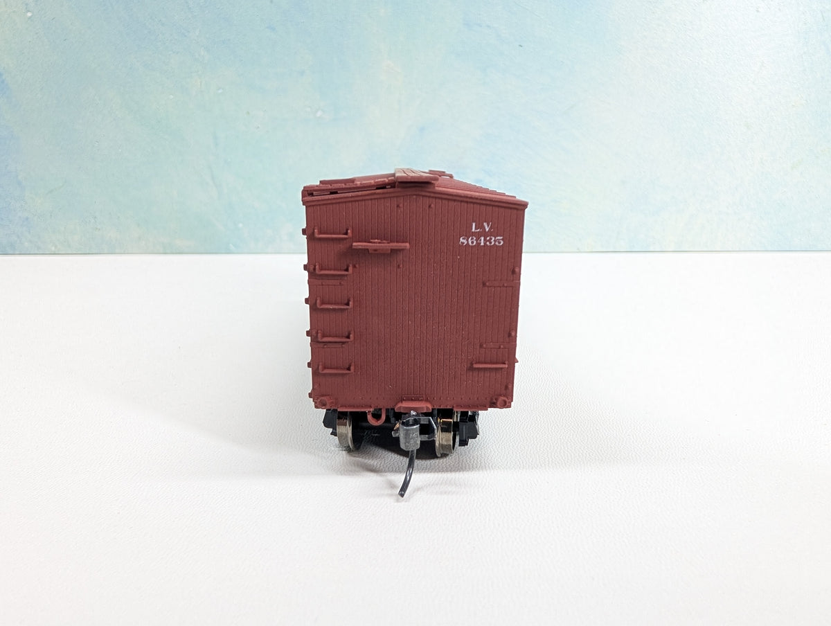 USED Accurail HO Scale 36' Double Sheathed Box Car Lehigh Valley LV #86435 Metal Wheels