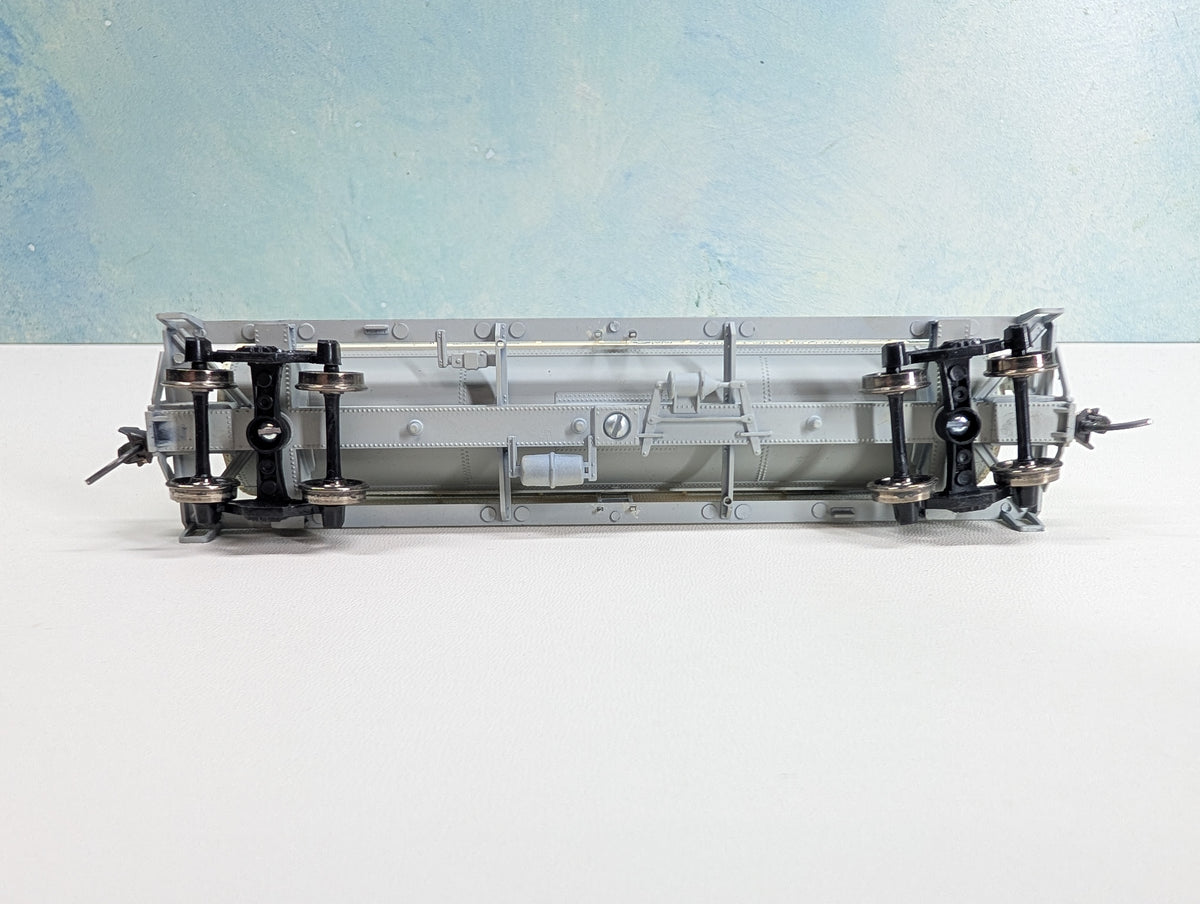 USED Athearn HO Scale Tank Car New Jersey Zinc Co. GATX #82838 Metal Wheels