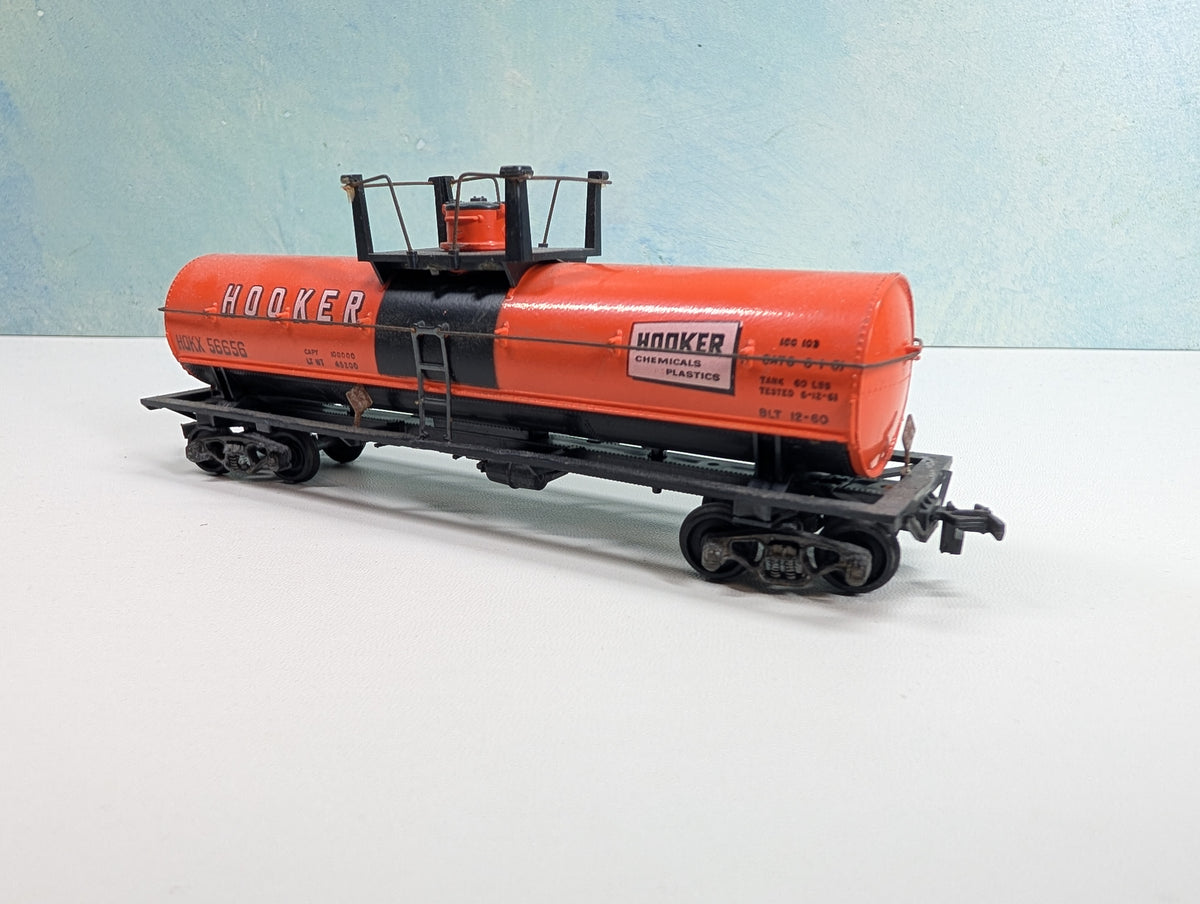 USED Athearn HO Scale Tank Car Hooker Chemicals HOKX #56656