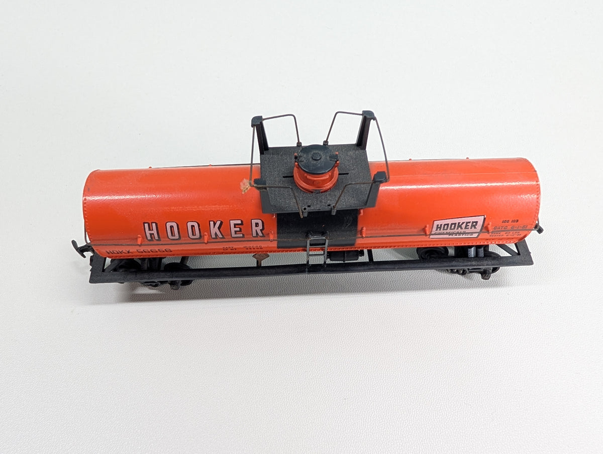 USED Athearn HO Scale Tank Car Hooker Chemicals HOKX #56656