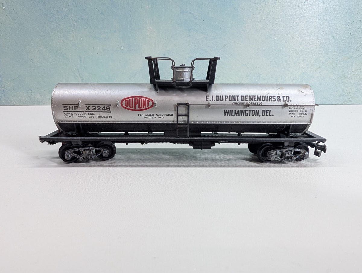 USED Athearn HO Scale Tank Car DuPont SHPX #3246